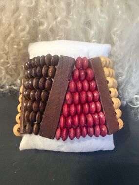 Wood Beaded Stretch Bracelet in Brown, Red & Tan
